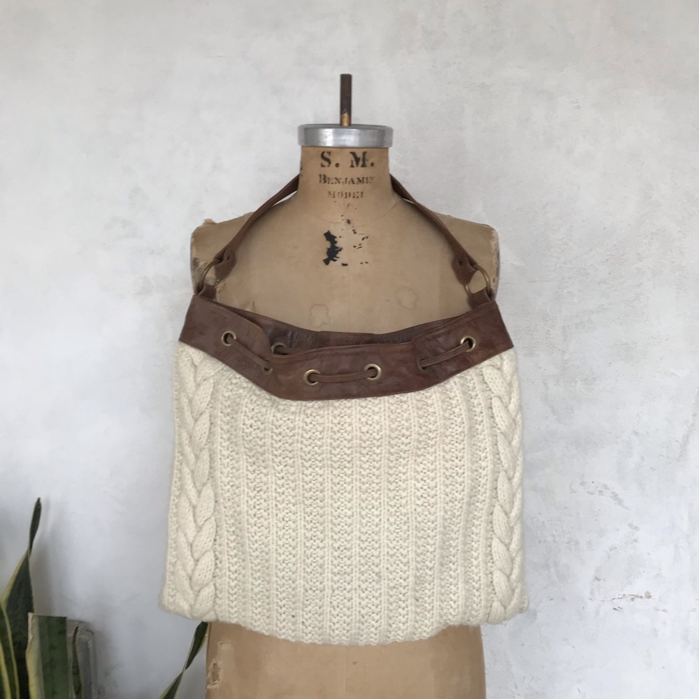 Leather and wool shoulder bag